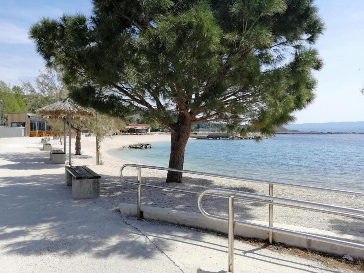 Apartments Sun & Sea Dugi Rat Extérieur photo